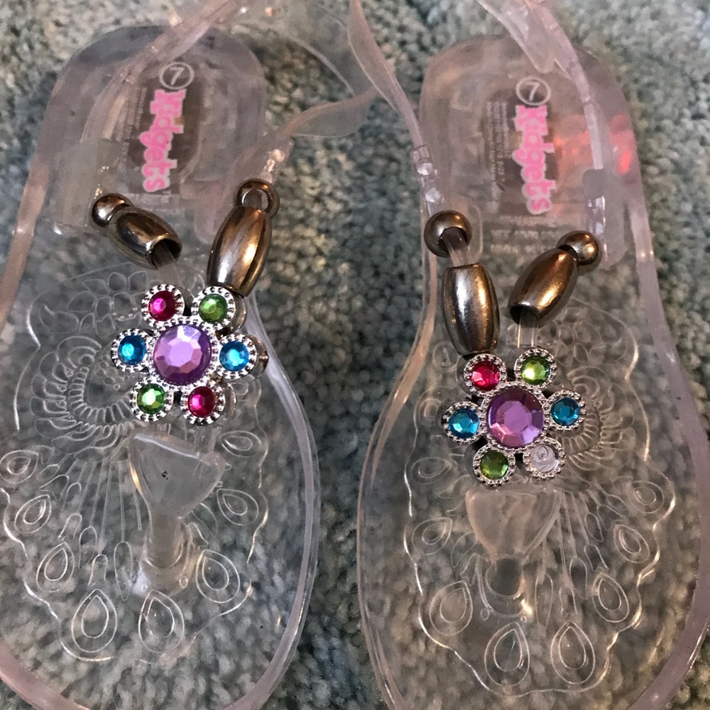Kidgets light up sandals. Little girls.